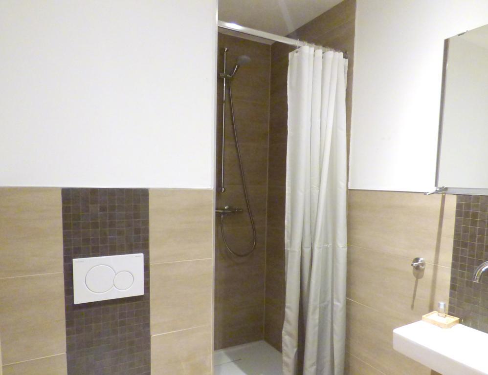 Hotel Akazienhof ดุยส์บูร์ก ภายนอก รูปภาพ